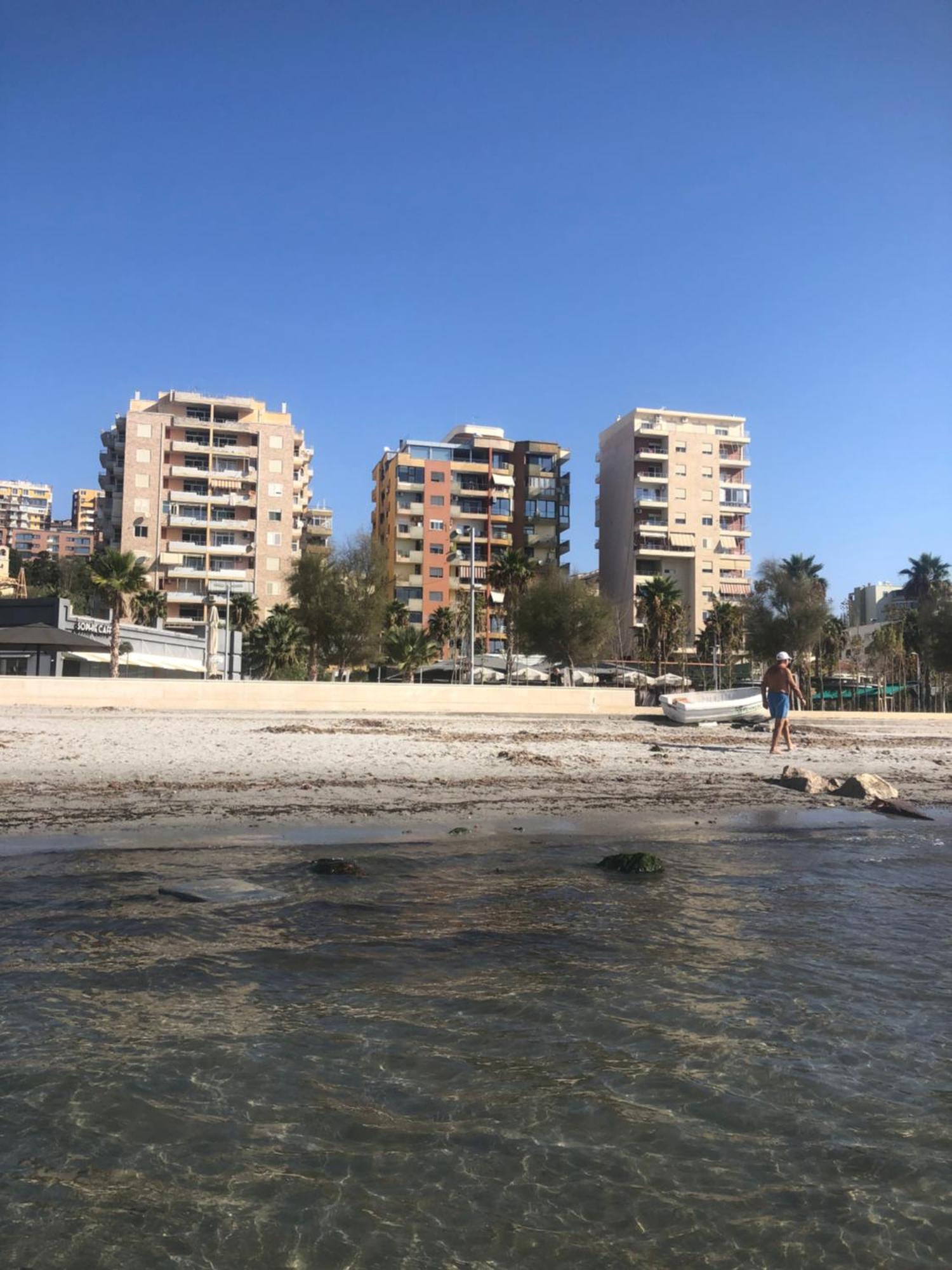 Vollga Four Seasons Apartment Durrës Exteriör bild