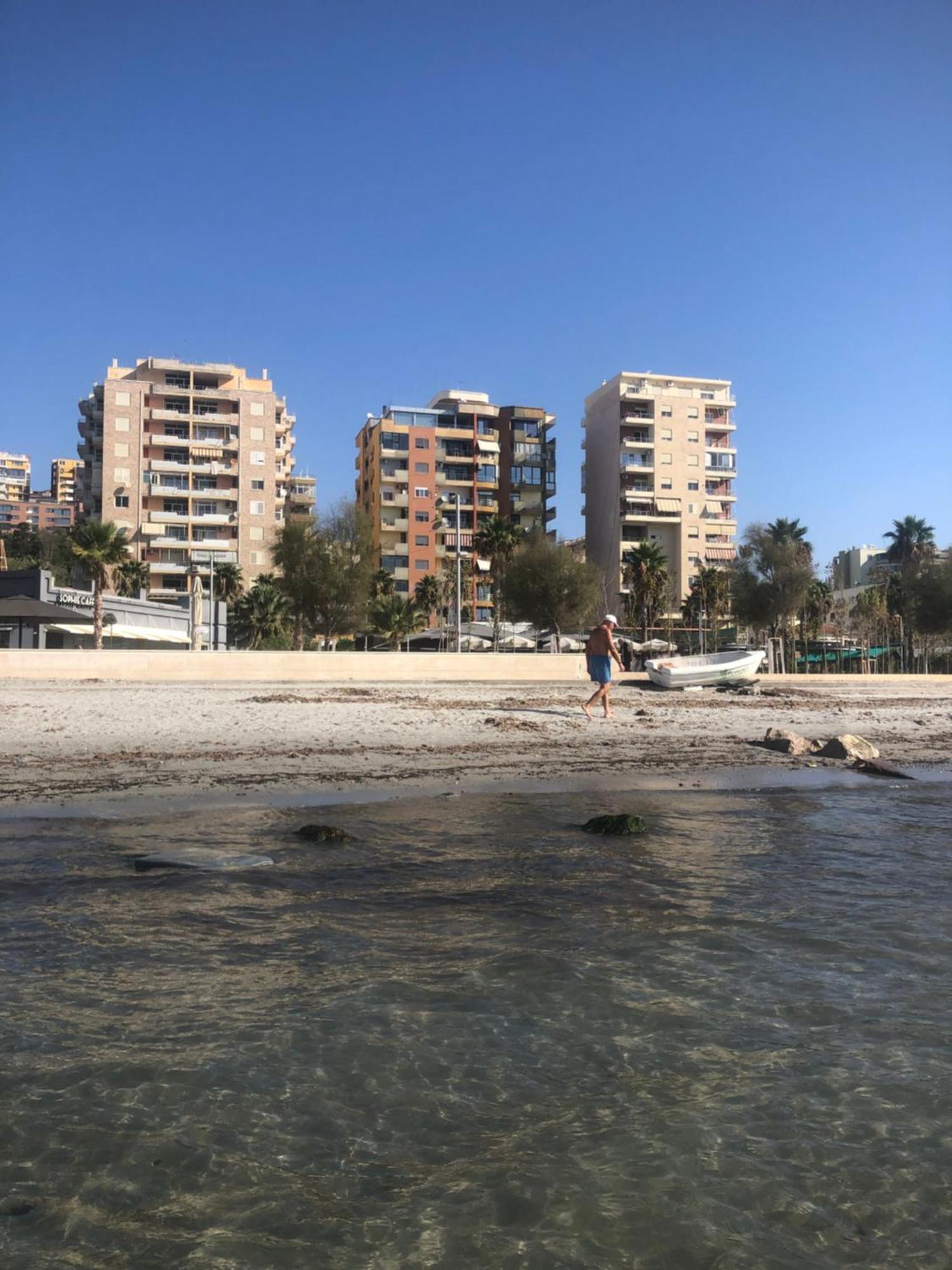Vollga Four Seasons Apartment Durrës Exteriör bild